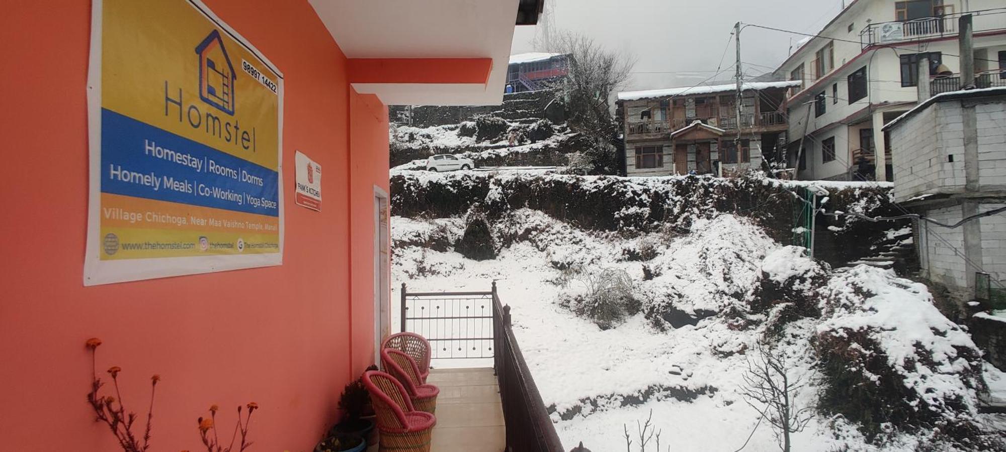 The Homstel Manali Albergue Exterior foto